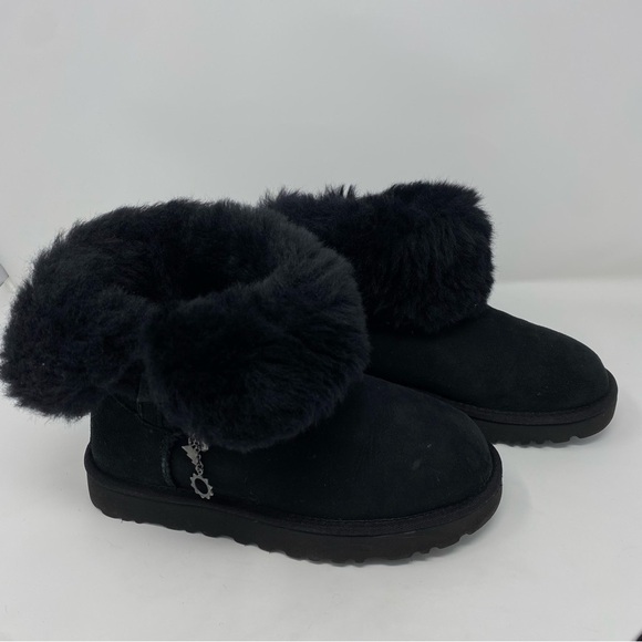 UGG Azaela Short Boots black size 5 - Picture 3 of 7